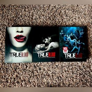 Seasons 1-3 DVD box sets of True Blood 🩸